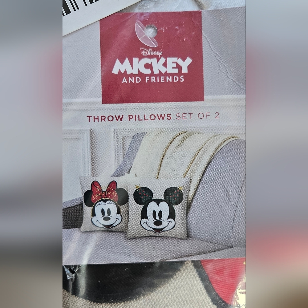 NWT set of 2, Disney Mickey and Minnie Christmas pillows